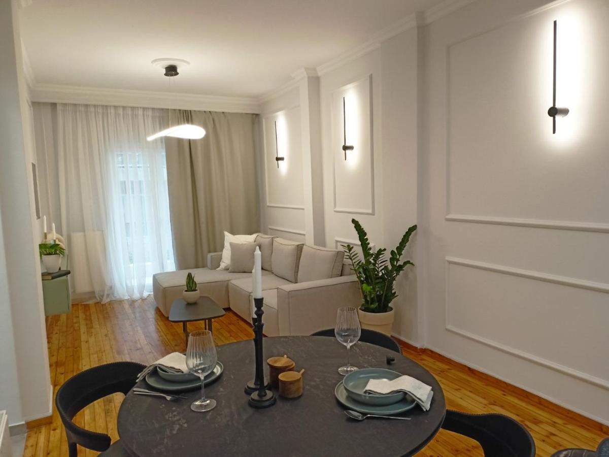Stylish Modern Classic Apartment Soluň Exteriér fotografie